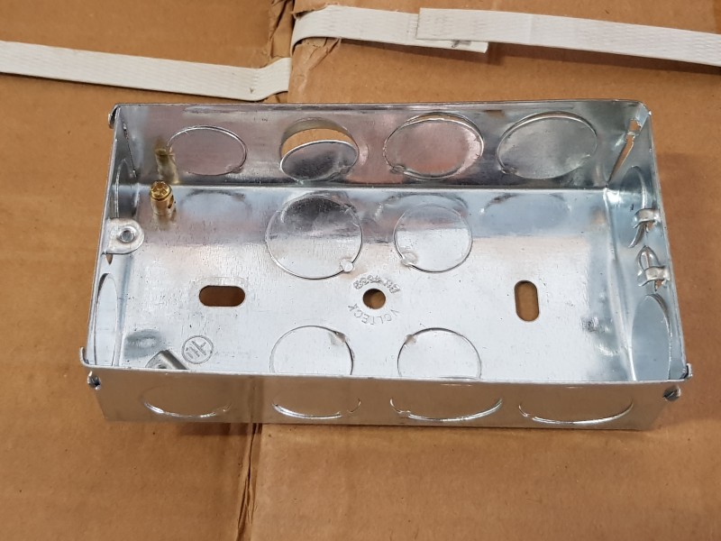 2 gang ko box