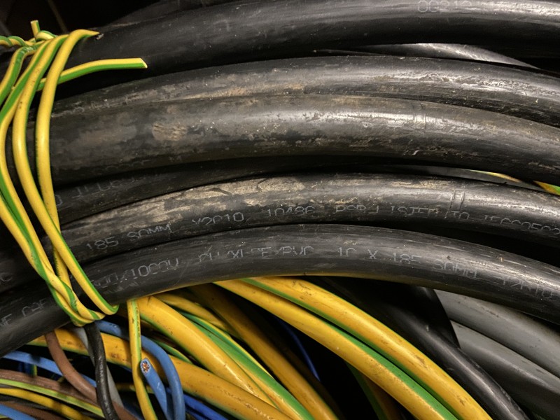 XLPE/ PVC 185mm cable