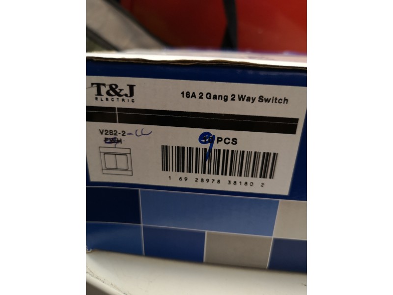 T&j 16A 2 Gang 2 Way Switch 