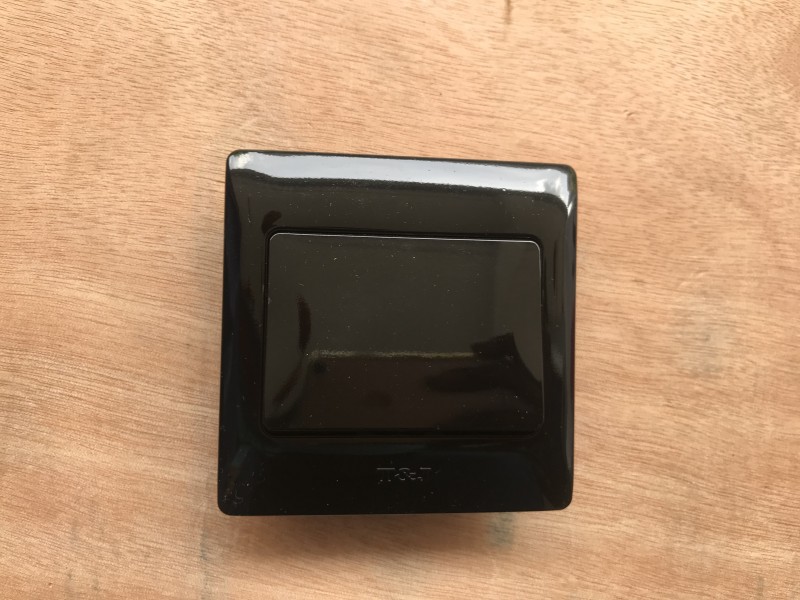 T&J 1G1W Radiance Switch-Gross Black 