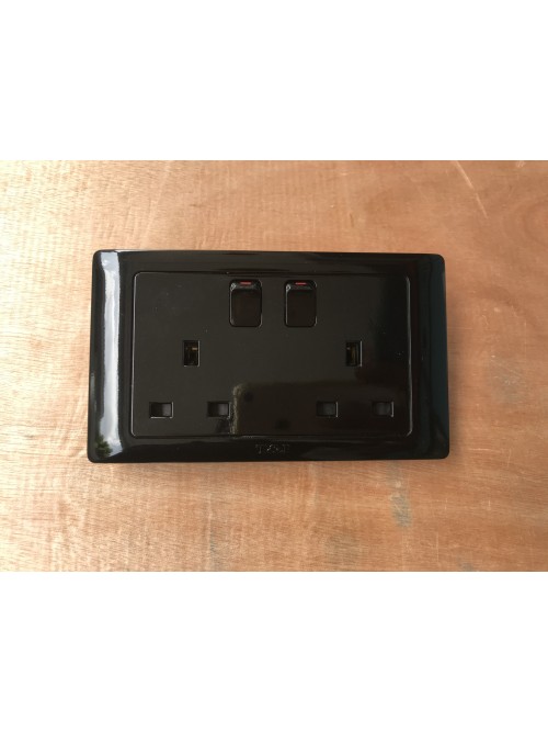 T&J 2G13A Radiance S/S/O- Gross Black 