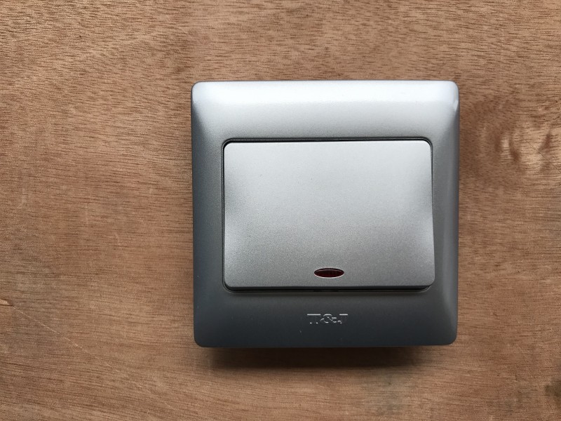 T&J 20A Radiance DP Switch-Gross Silver