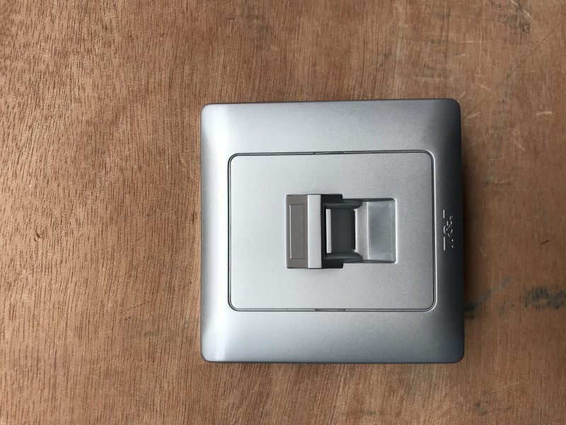 T&J 1G RJ45 Cat6Data Switch Socket-Gross Silver