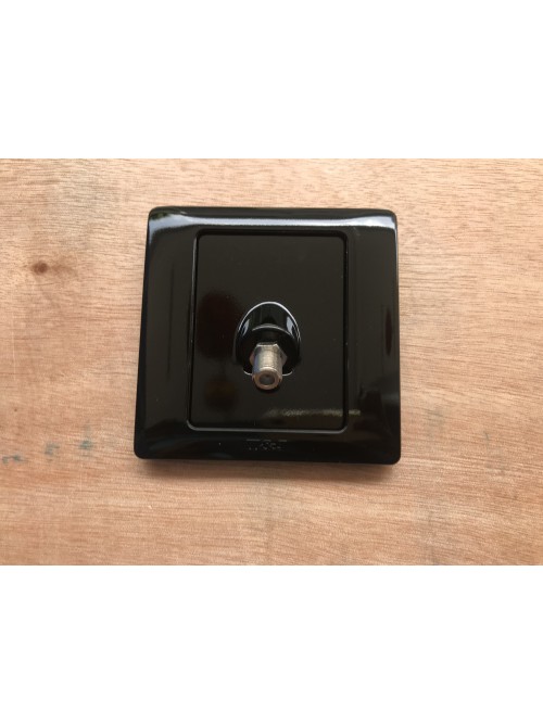 T&J 1G TV Radiance Outlet-Gross Black 