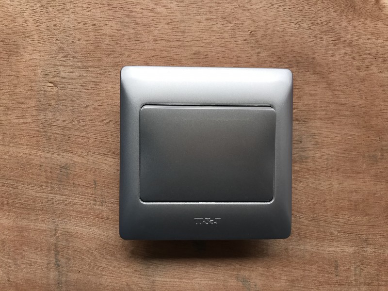 T&J 1G1W Radiance Switch-Gross Silver