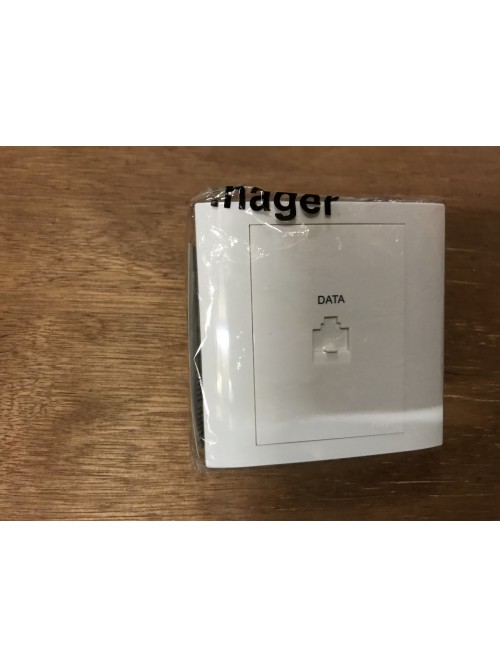 Hager 1G RJ45 Cat5e Data-White