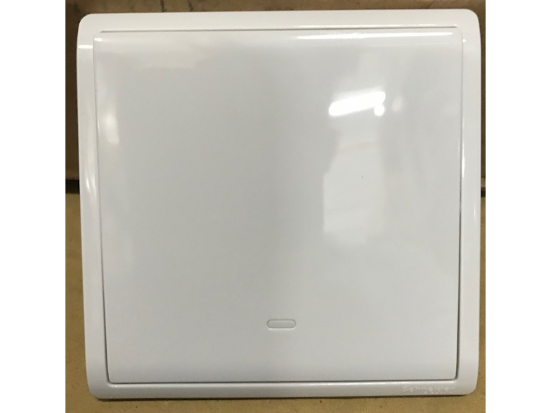Schneider Pieno E8231MF 1 Gang Intermediate Switch White