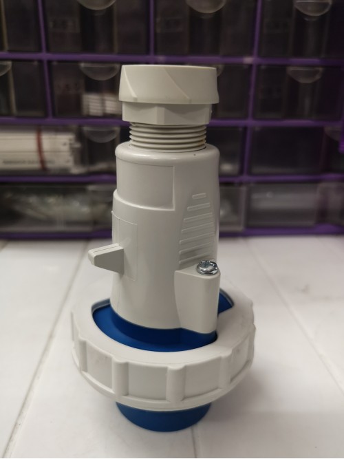 Legrand Tempra 16A Straight Plug P17 2P+E   