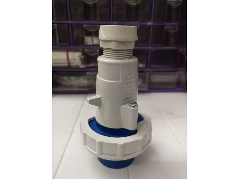 Legrand Tempra 16A Straight Plug P17 2P+E   