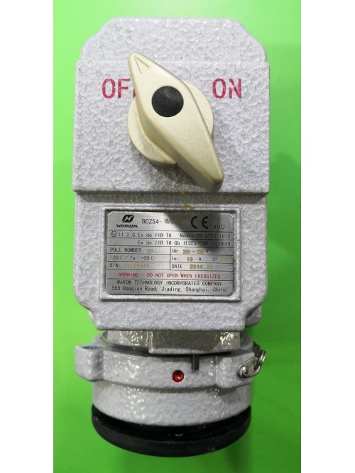 Warom 16A 250AC 1P+N+E Ex-proof Switch Socket Outlet (BCZ54-16)