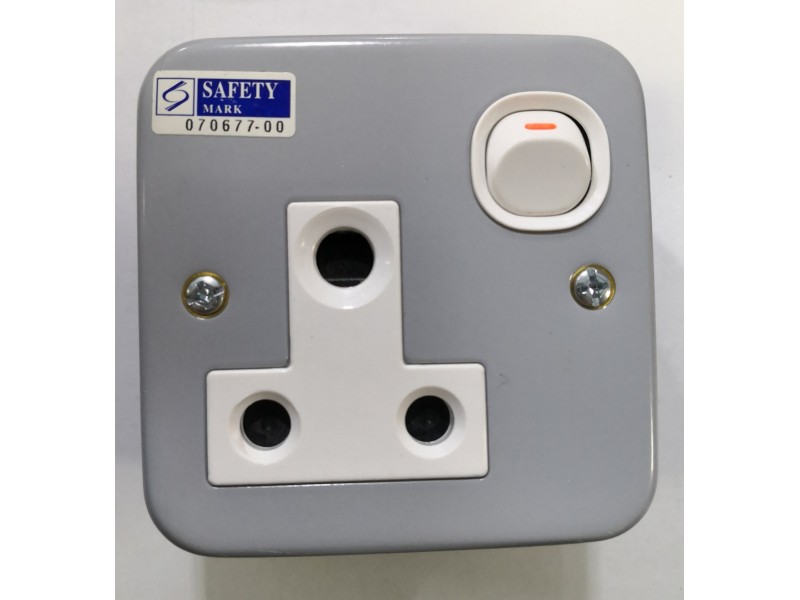 Neiken 1G15A Metalclad Switch Socket Outlet (N63110)
