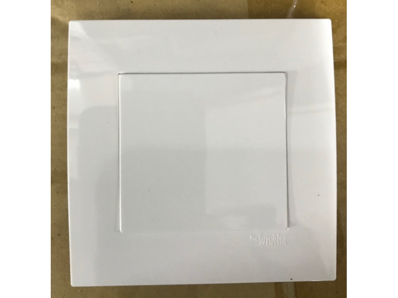 Schneider Vivace KB30 Blank Plate White