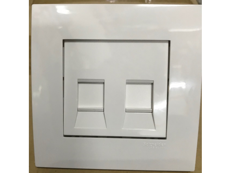 Schneider Vivace KB32RJ5E 2 Gang CAT5e with Shutter White