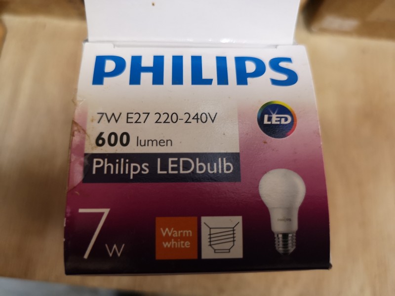 Philips LEDBulb 7W E27 3000K