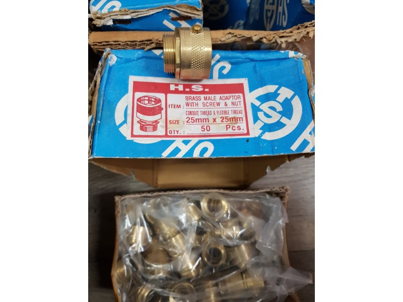 H.S. 25mm x 25mm Brass Adaptor c/w Locknut