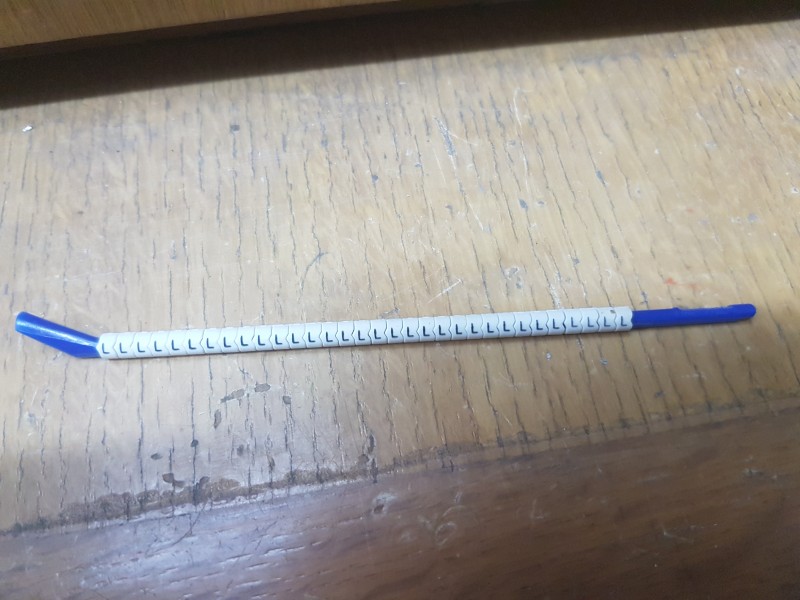 2.5 marker strip (L)
